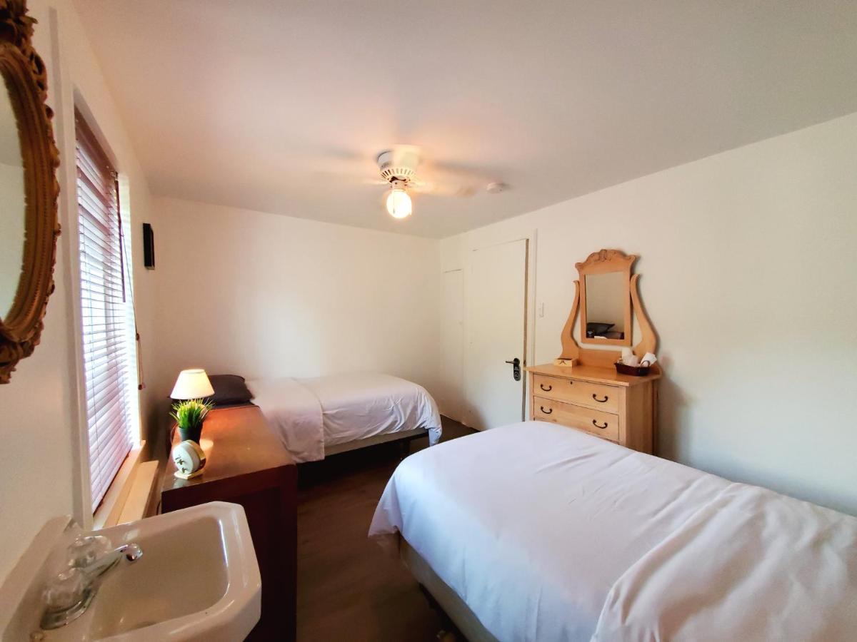 Auberge De La Rive De Charlevoix - Auberge De Jeunesse Familiale Pour Voyageurs De Tous Ages Saint-Joseph-de-la-Rive Eksteriør billede